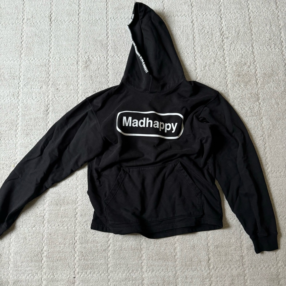 Mad happy universal hoodie black